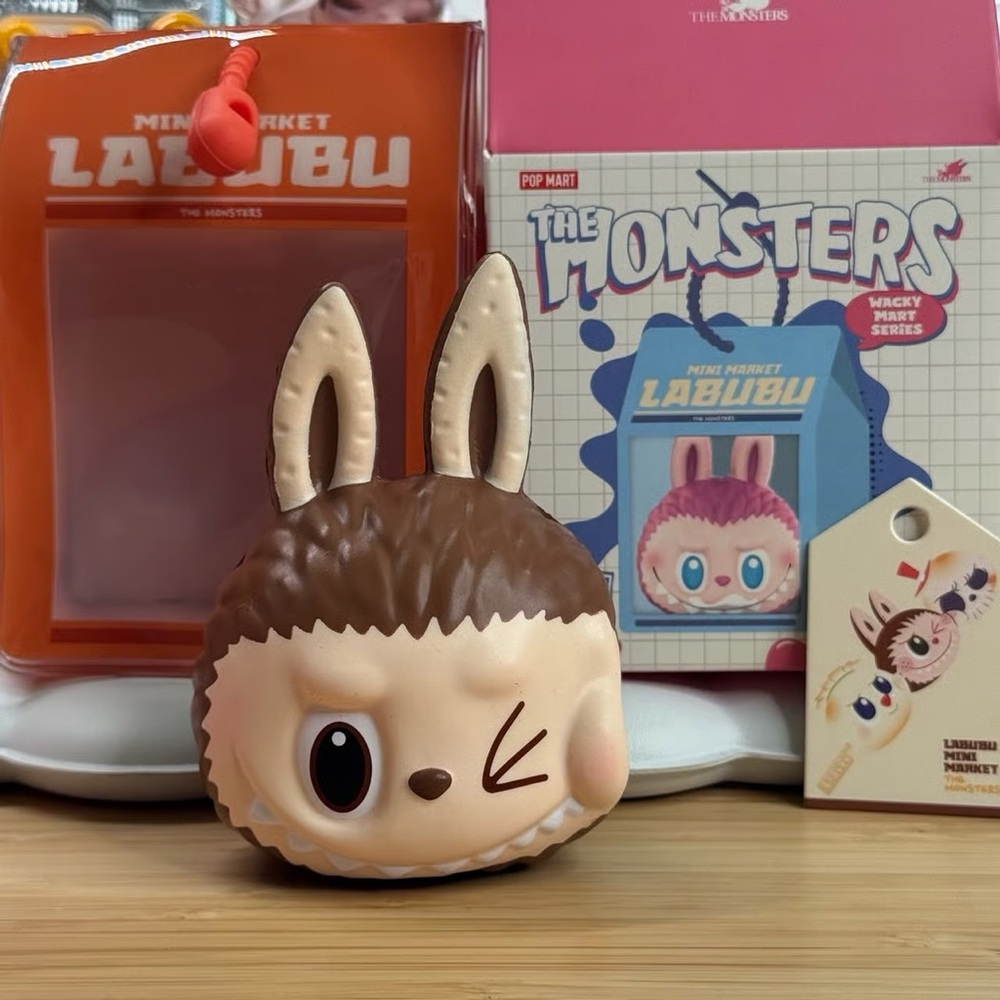 The Monsters Wacky Mart Pinch Pendant - Confirmed Yakitori